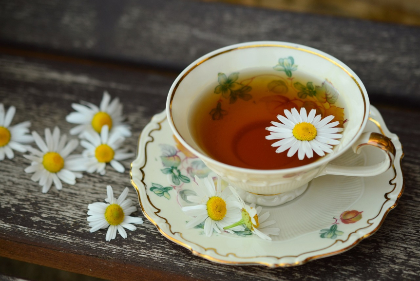 The Many Health Benefits of Drinking Tea in Summer